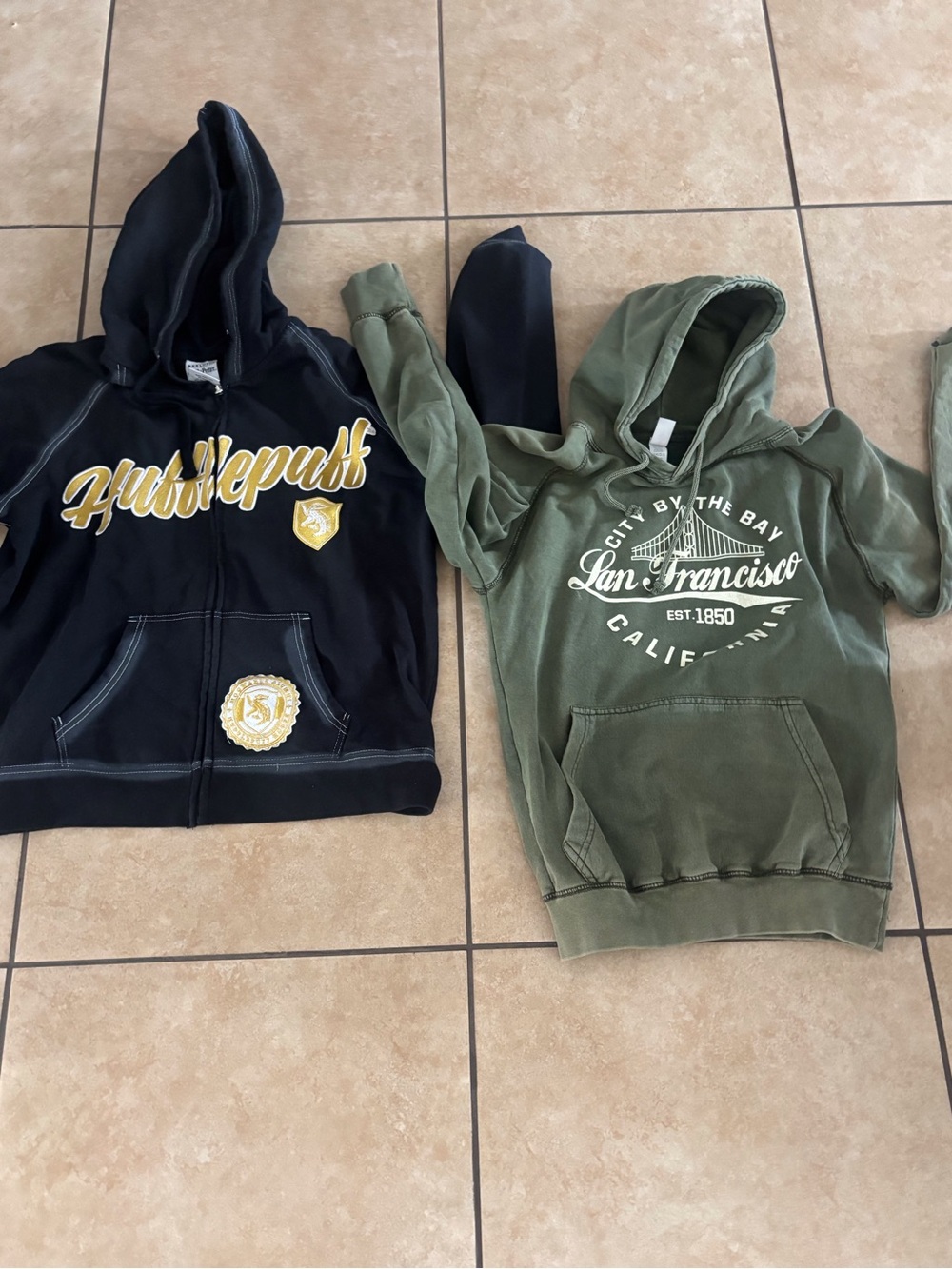 San Francisco Graphic Pullover Hoodie - Olive Green
